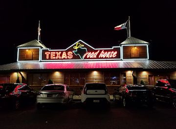 delaware/fort-delaware-state-park/restaurant/texas-roadhouse