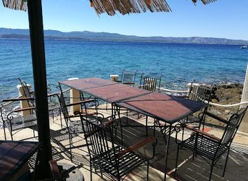 croatia/brac-island/restaurant/ribarska-kucica