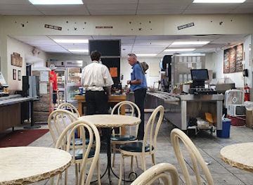 arizona/grand-canyon-village/restaurant/deli-in-the-pines