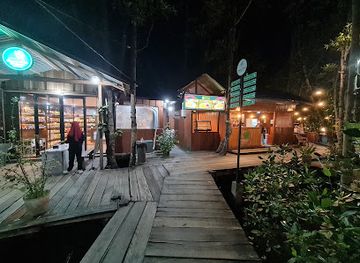 indonesia/southeast-sulawesi/restaurant/rm-kampung-bakau