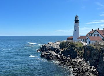 maine/portland-head-light/restaurant/cousins-maine-lobster-portland-me