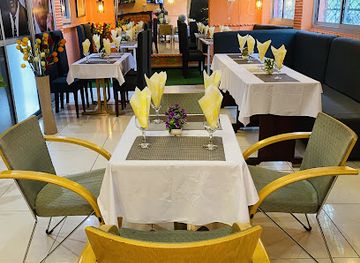 cameroon/limbe-beach/restaurant/biggie-chops