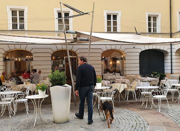 austria/innsbruck/restaurant/restaurant-cafe-im-hof