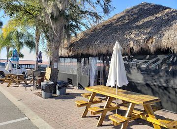 florida/juniper-springs-recreation-area/restaurant/renegades-on-the-river