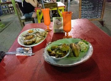 belize/mountain-pine-ridge/restaurant/the-eva-s-seafood-steakhouse