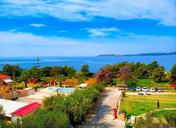 greece/ionian-islands/restaurant/oskars-restaurant-pool-bar