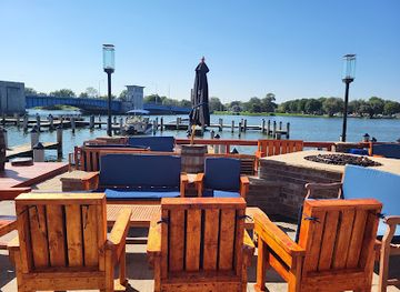 wisconsin/lake-winnebago-region/restaurant/fox-river-brewing-company-waterfront-restaurant