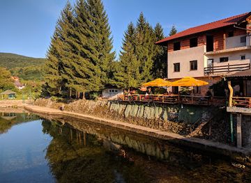 bosnia-and-herzegovina/una-sana-canton/restaurant/bistro-una
