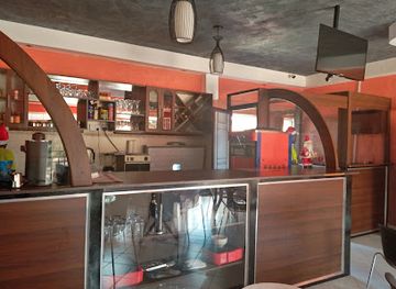 uganda/gulu/restaurant/jenis-fast-food-restaurant-gulu