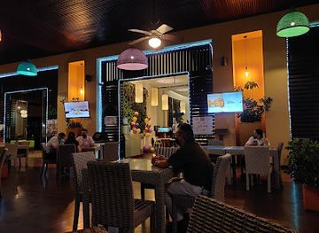 colombia/villavicencio/restaurant/el-trapiche-plaza-gourmet