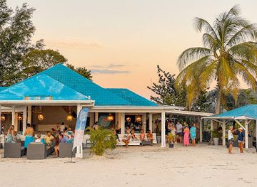 antigua-and-barbuda/valley-church-beach/restaurant/pop-up-beach-bar