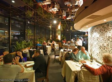 chile/metropolitan-region-of-santiago/restaurant/giratorio