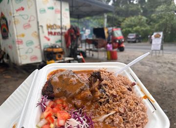 costa-rica/puerto-viejo/restaurant/mccloud-s-munchies