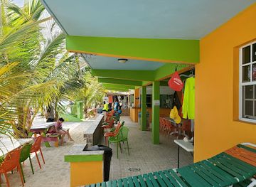 british-virgin-islands/jost-van-dyke/restaurant/gertrude-s-beach-bar-and-grill