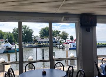 maryland/eastern-shore/restaurant/the-kentmorr-beach-bar-grill