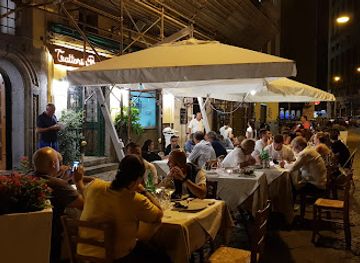 italy/naples/restaurant/la-lazzara-trattoria-e-pizzeria