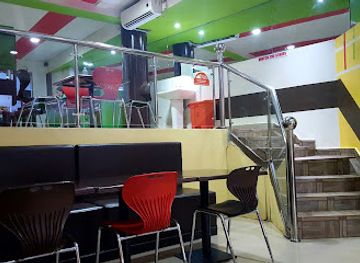 uganda/kampala/restaurant/great-burgers-and-cafe