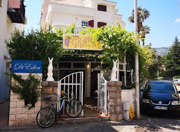 montenegro/budva/restaurant/grape-cafe
