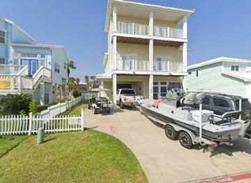 texas/port-aransas/restaurant/odoesntshapes-bar-cafe-by-the-sea