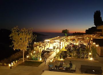 lebanon/horsh-ehden/restaurant/sama-ehden-park
