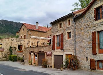 france/gorges-du-tarn/restaurant/la-calquiere