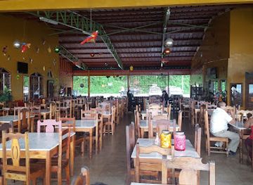 honduras/lago-de-yojoa/restaurant/restaurante-la-mirada