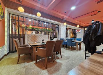 uzbekistan/teshik-kul-lake/restaurant/mj-lounge