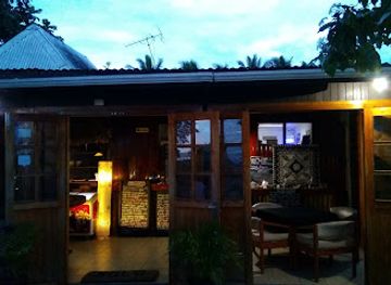 fiji/western-division/restaurant/beach-bar-grill-fijian-thai-french-restaurant