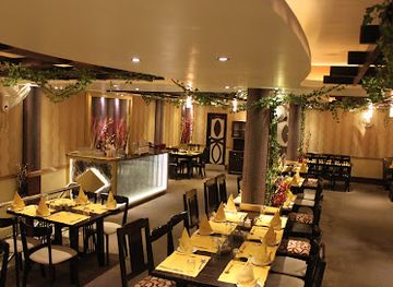 india/meghalaya/restaurant/qzine-restaurant