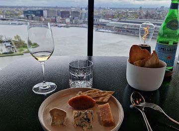 netherlands/north-holland/restaurant/moon