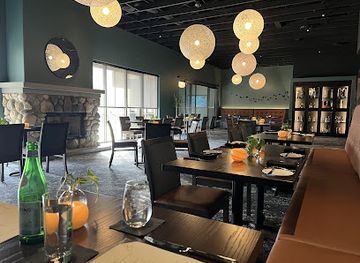 indiana/elkhart/restaurant/essence-restaurant-bar