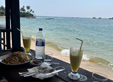 sri-lanka/hikkaduwa/restaurant/y-hut