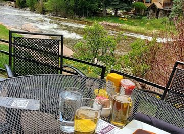 colorado/vail/restaurant/up-the-creek