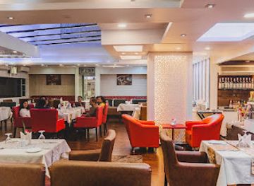 india/kashmir-valley/restaurant/7c-s-cafe-n-fine-dine