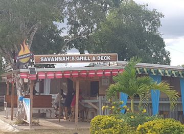 jamaica/portland-ridge/restaurant/savannah-s-grill-and-deck