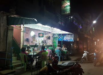 myanmar-burma/hpa-an/restaurant/lucky-1