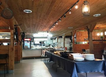 canada/manitoba/restaurant/livery-barn-restaurant