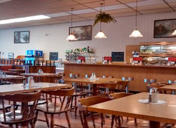 maine/waterville/restaurant/villager-family-restaurant