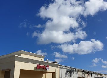 guam/agana-heights/restaurant/wendy-s-hagatna