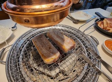 south-korea/miryang-valley/restaurant/myeongnyun-jinsa-grilled-short-ribs-dunpo-techno-valley-branch