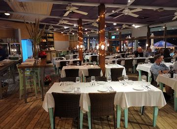 israel/central-district/restaurant/manta-ray