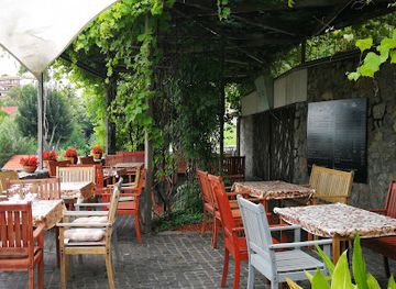 hungary/pecs/restaurant/tuke-borhaz