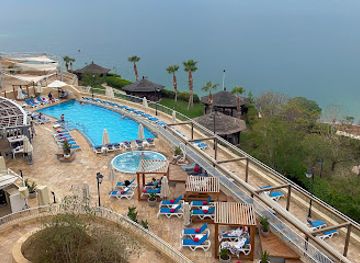 jordan/tafileh-highlands/restaurant/el-grito-restaurant-pool-bar