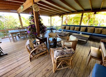 the-bahamas/rum-cay/restaurant/macduffs