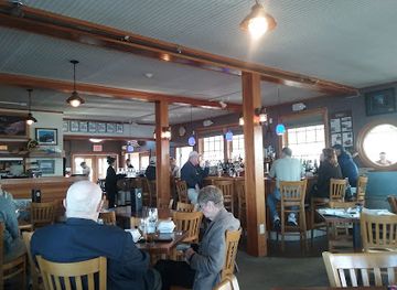 maine/rockland/restaurant/archer-s-on-the-pier