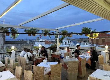 greece/rhodes/restaurant/la-veranda