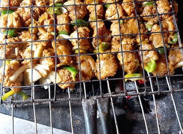 guinea/gueckedou-region/restaurant/restaurant-le-toucouleur