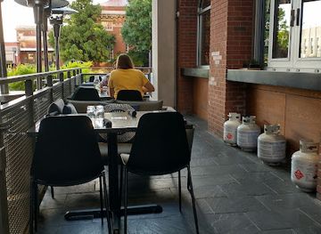 arkansas/fayetteville/restaurant/tula