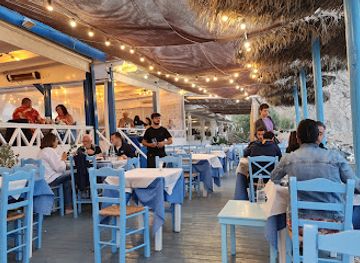 greece/santorini/perissa/restaurant/fratzeskos-tavern