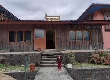 bhutan/phobjikha-valley/restaurant/pangkhab-restaurant-jungomlo